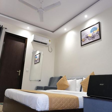 Hotel De Hocks Deluxe - New Delhi Railway Station Экстерьер фото