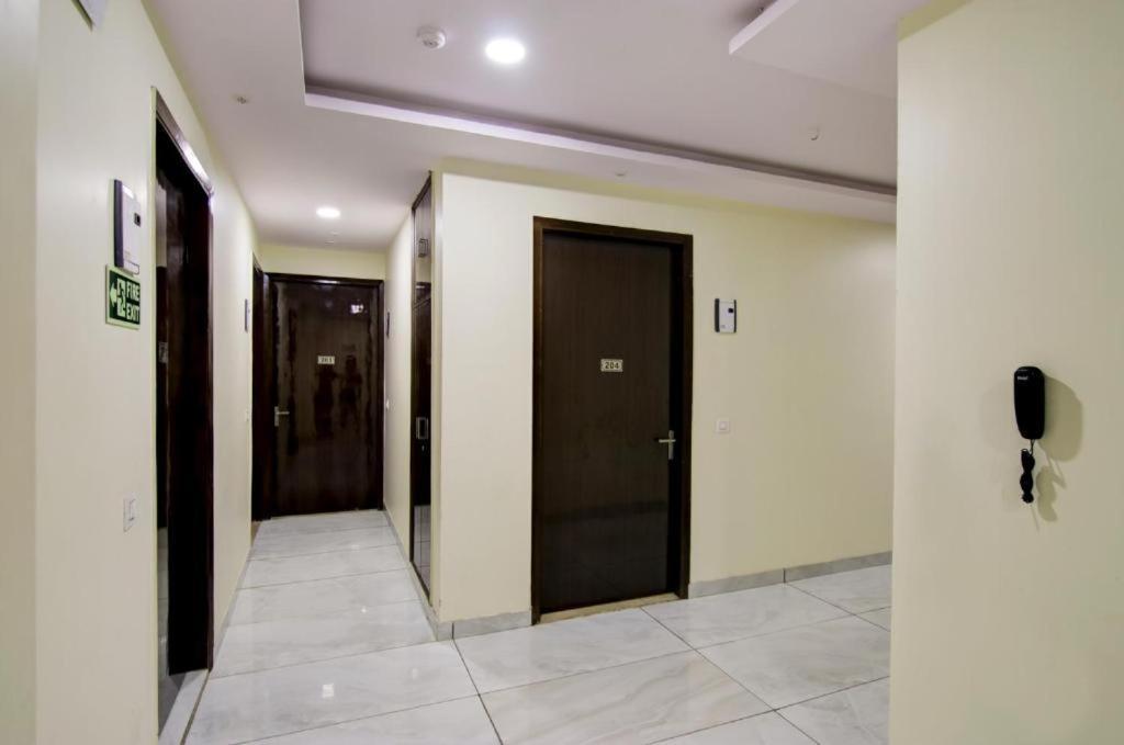 Hotel De Hocks Deluxe - New Delhi Railway Station Экстерьер фото