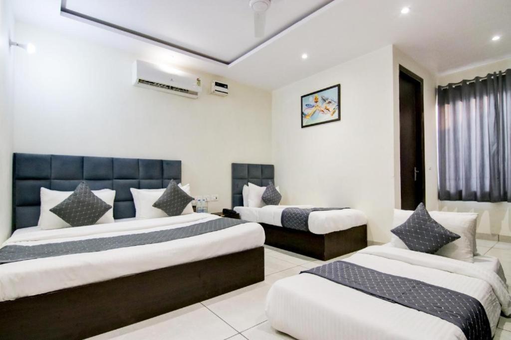 Hotel De Hocks Deluxe - New Delhi Railway Station Экстерьер фото