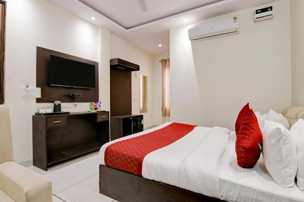 Hotel De Hocks Deluxe - New Delhi Railway Station Экстерьер фото