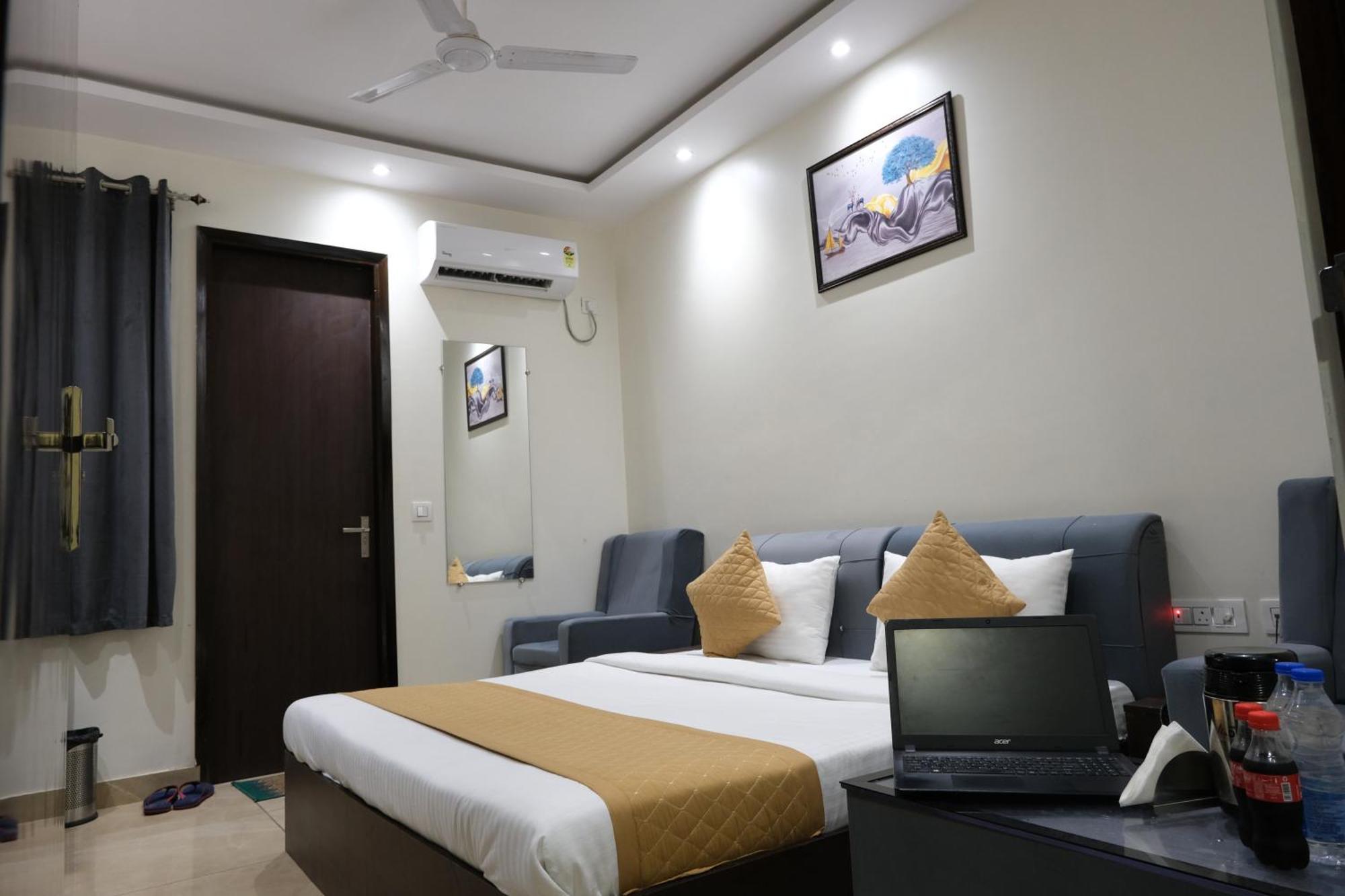 Hotel De Hocks Deluxe - New Delhi Railway Station Экстерьер фото