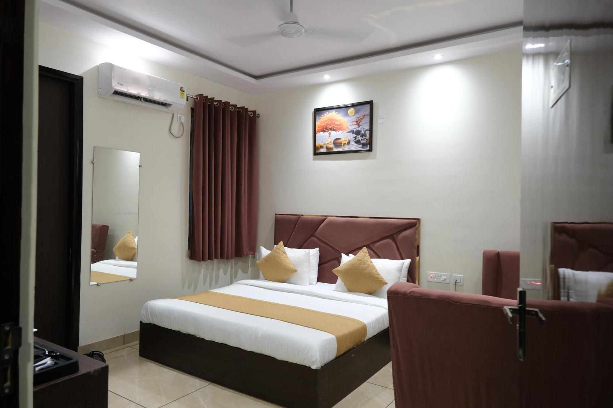 Hotel De Hocks Deluxe - New Delhi Railway Station Экстерьер фото