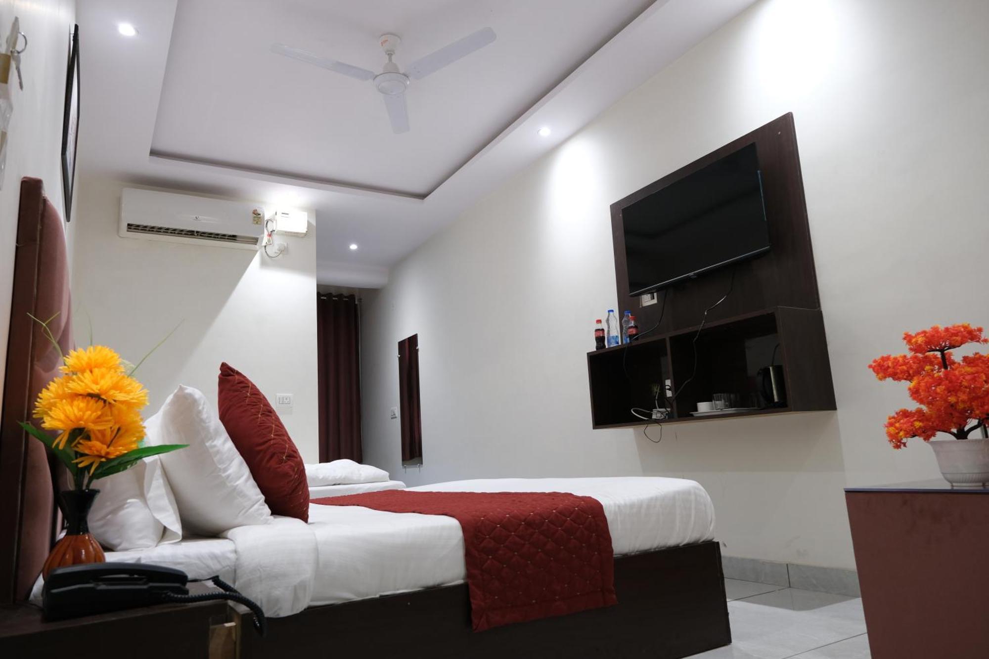 Hotel De Hocks Deluxe - New Delhi Railway Station Экстерьер фото
