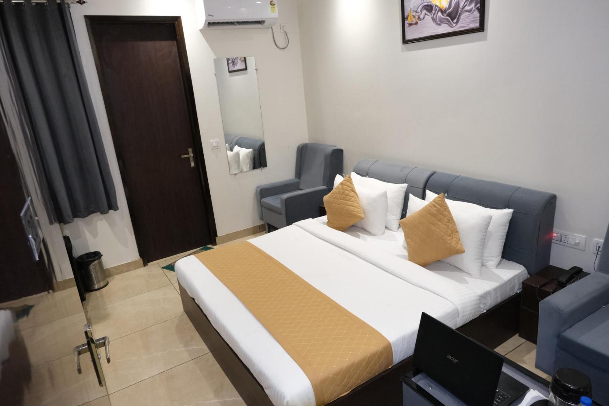 Hotel De Hocks Deluxe - New Delhi Railway Station Экстерьер фото
