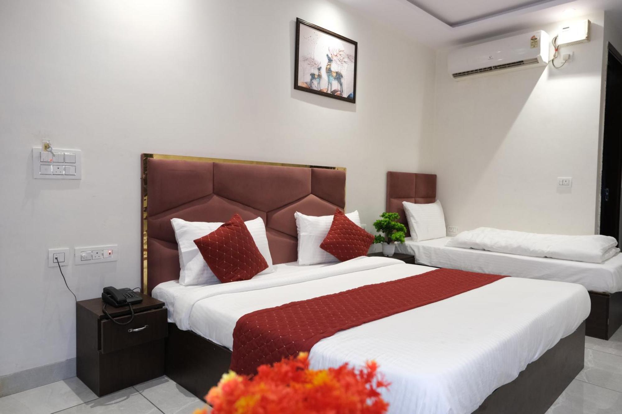 Hotel De Hocks Deluxe - New Delhi Railway Station Экстерьер фото