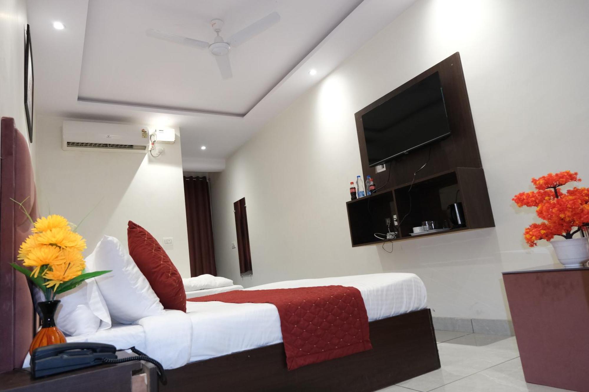 Hotel De Hocks Deluxe - New Delhi Railway Station Экстерьер фото