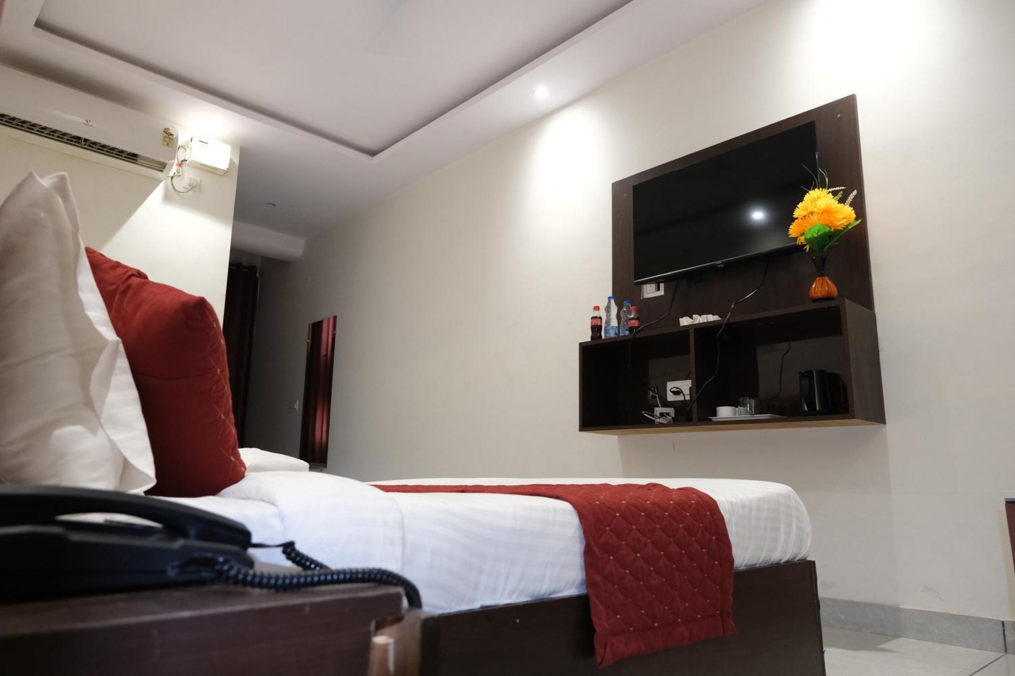 Hotel De Hocks Deluxe - New Delhi Railway Station Экстерьер фото