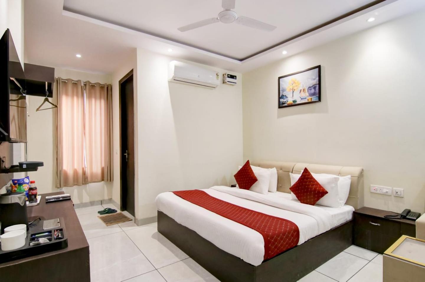 Hotel De Hocks Deluxe - New Delhi Railway Station Экстерьер фото
