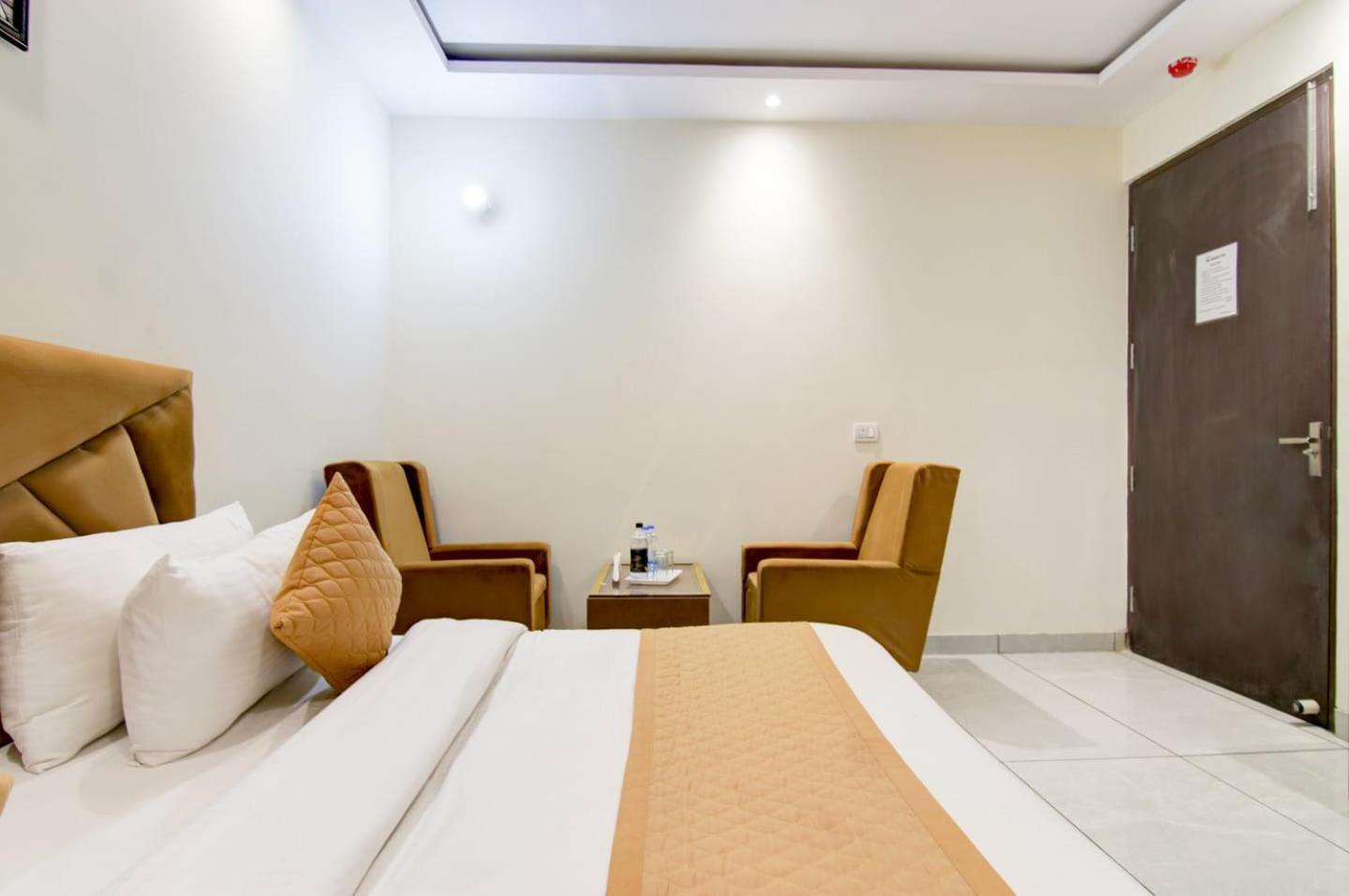 Hotel De Hocks Deluxe - New Delhi Railway Station Экстерьер фото