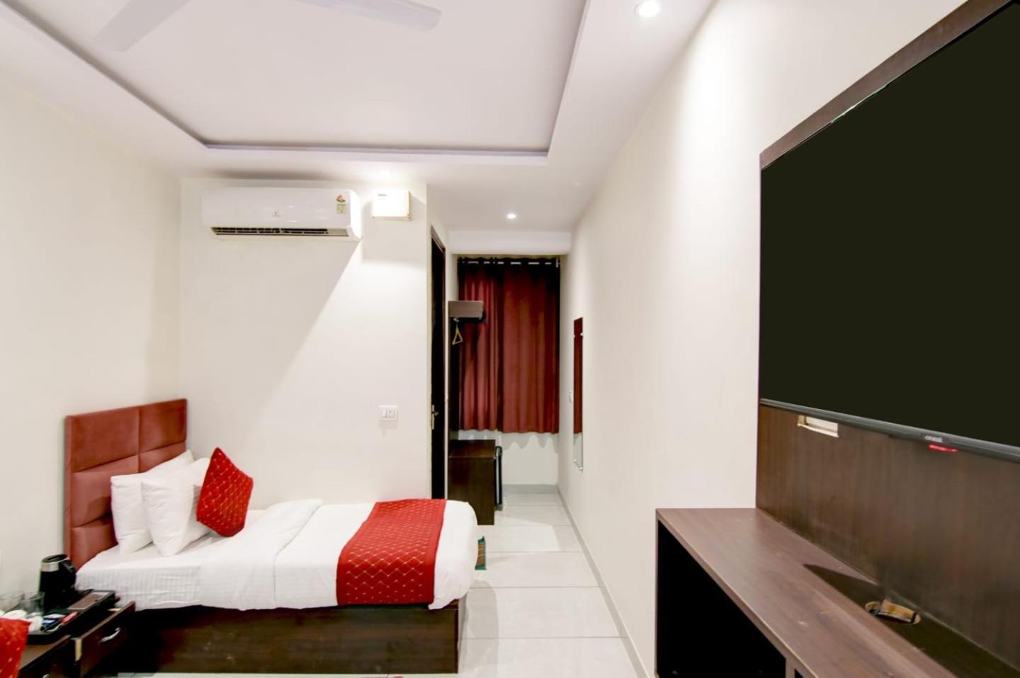 Hotel De Hocks Deluxe - New Delhi Railway Station Экстерьер фото