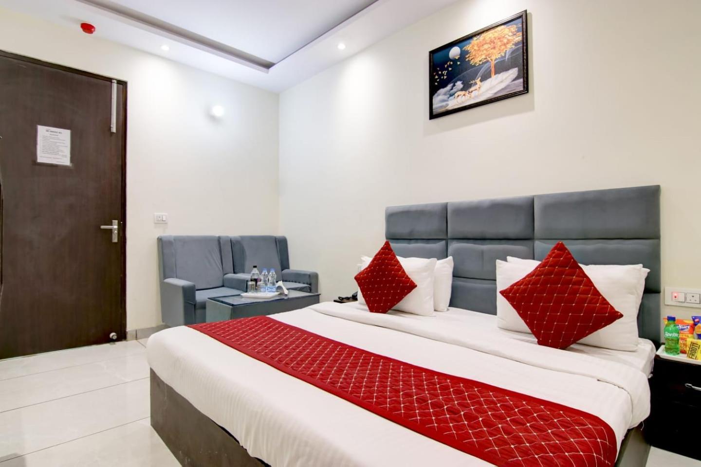 Hotel De Hocks Deluxe - New Delhi Railway Station Экстерьер фото
