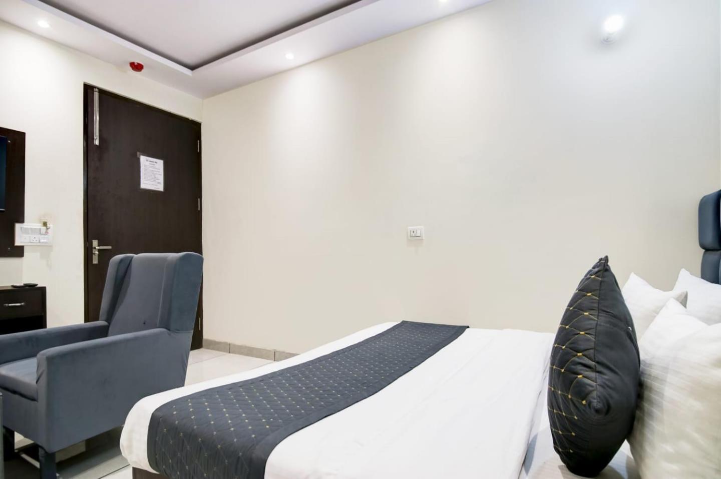 Hotel De Hocks Deluxe - New Delhi Railway Station Экстерьер фото